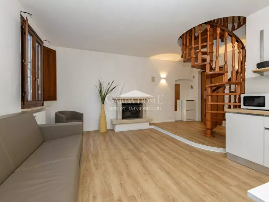 Immagine 34 di Appartamento in vendita  in Via Lorenzini 5 a Desenzano Del Garda