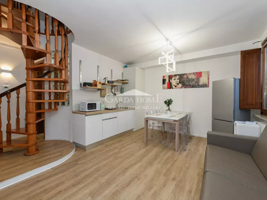 Immagine 37 di Appartamento in vendita  in Via Lorenzini 5 a Desenzano Del Garda