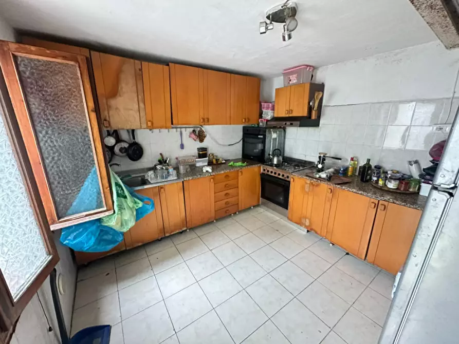 Immagine 6 di Casa trifamiliare in vendita  in Via Pianiga a Santa Maria Di Sala