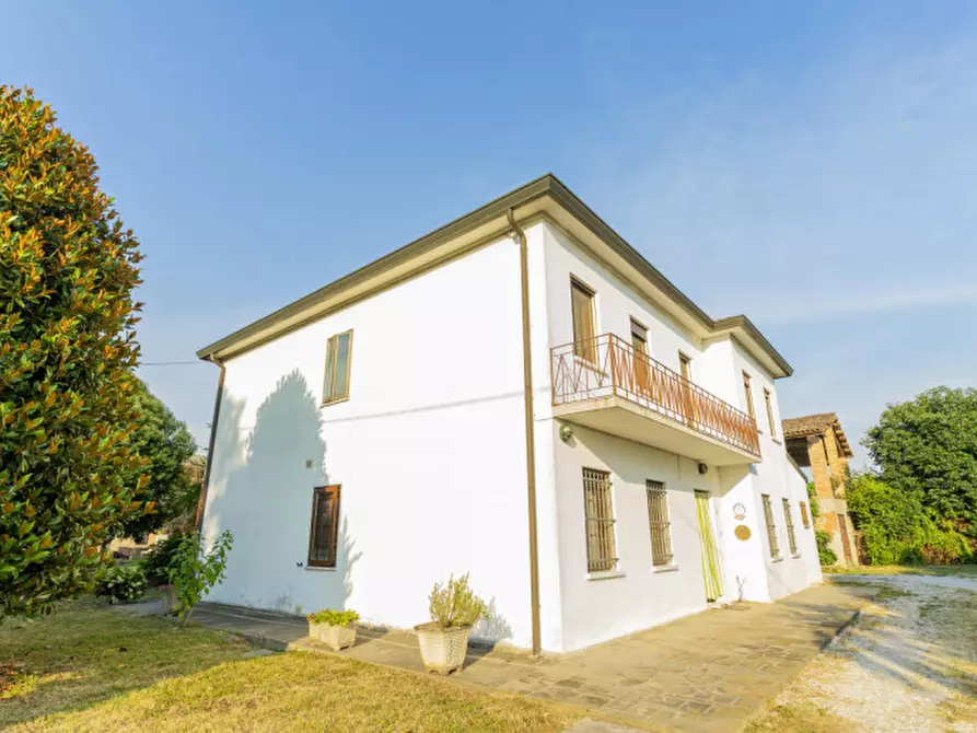 Immagine 3 di Villa in vendita  in Via Armando Pillon 45 a Abano Terme