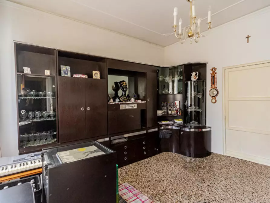 Immagine 9 di Villa in vendita  in Via Armando Pillon 45 a Abano Terme