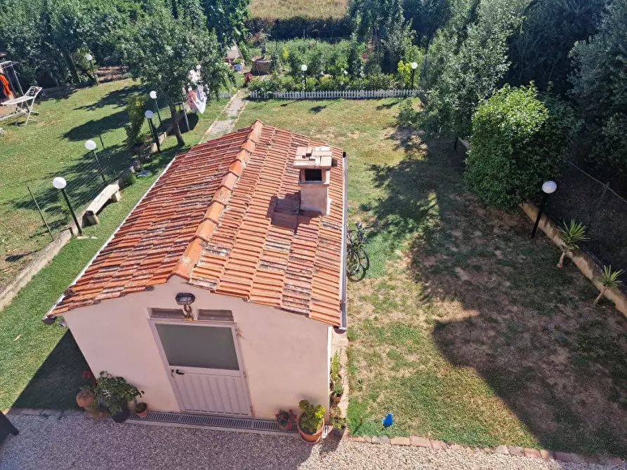 Immagine 21 di Casa indipendente in vendita  a Sinalunga