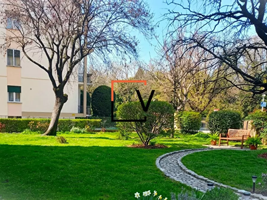 Immagine 1 di Appartamento in vendita  in Lungosile Antonio Mattei a Treviso