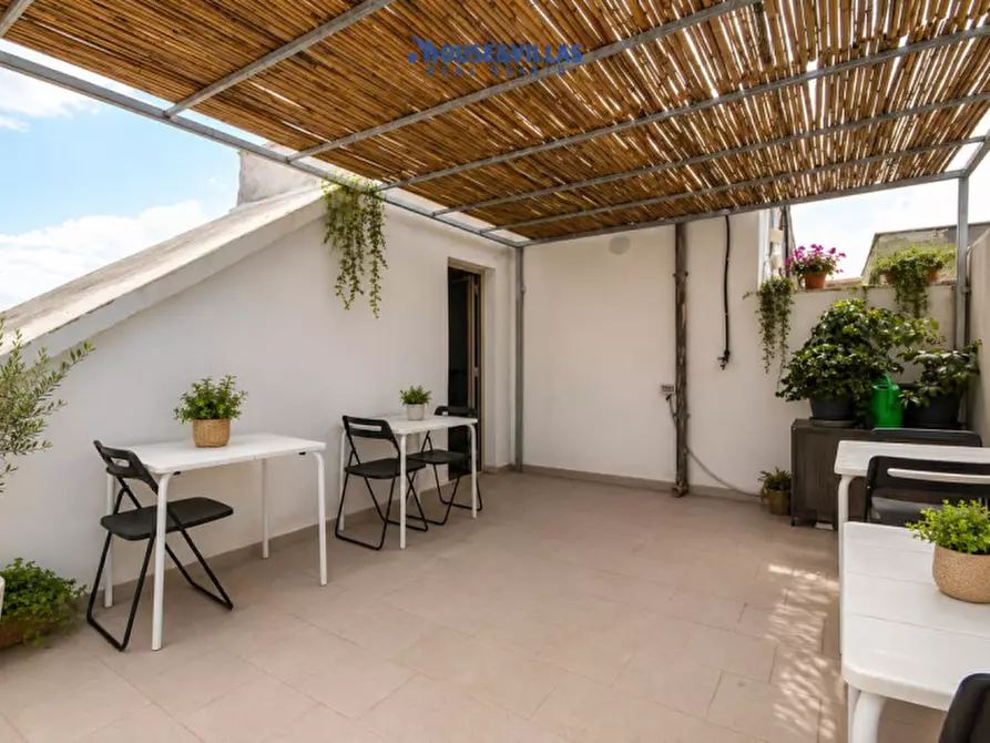 Immagine 2 di Bed & Breakfast in vendita  in Via Angelo Cavarra a Noto