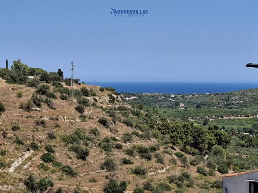 Immagine 6 di Bed & Breakfast in vendita  in Via Angelo Cavarra a Noto