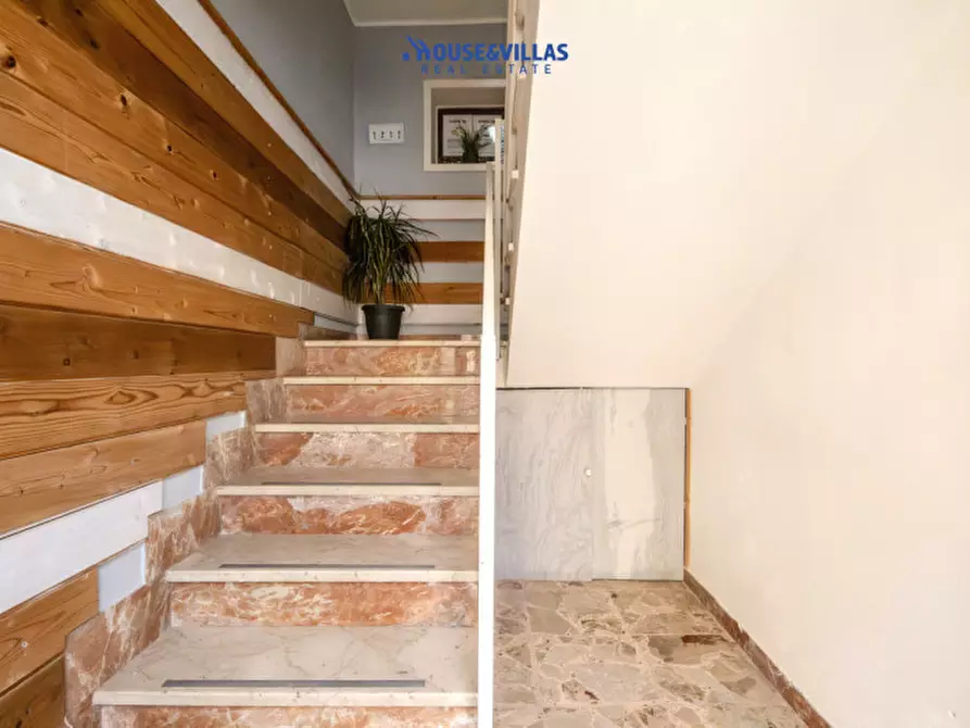 Immagine 7 di Bed & Breakfast in vendita  in Via Angelo Cavarra a Noto