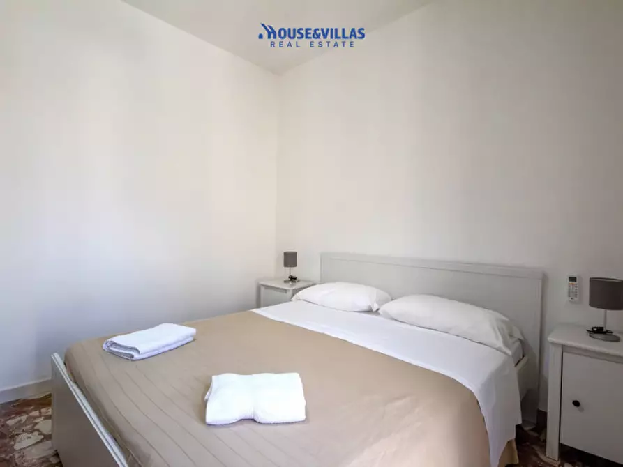 Immagine 12 di Bed & Breakfast in vendita  in Via Angelo Cavarra a Noto