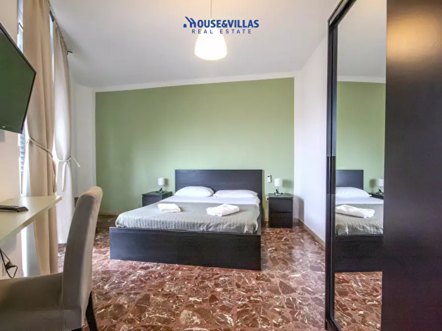 Immagine 23 di Bed & Breakfast in vendita  in Via Angelo Cavarra a Noto