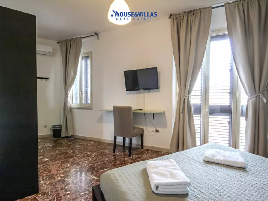 Immagine 26 di Bed & Breakfast in vendita  in Via Angelo Cavarra a Noto