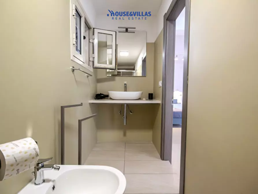Immagine 37 di Bed & Breakfast in vendita  in Via Angelo Cavarra a Noto