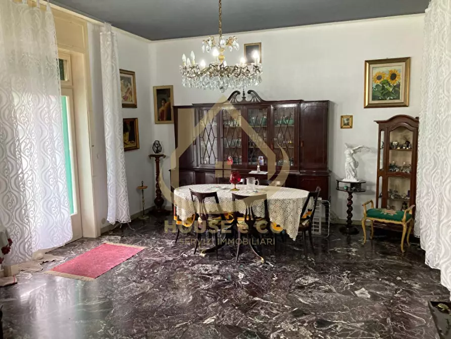 Immagine 1 di Villa in vendita  in CIMITERO a Vigevano
