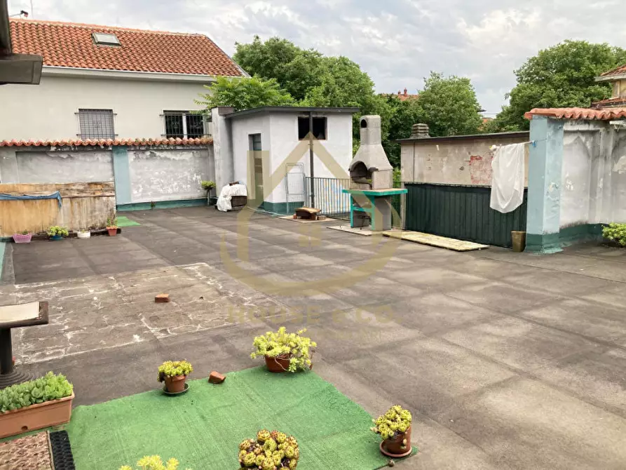 Immagine 2 di Villa in vendita  in CIMITERO a Vigevano