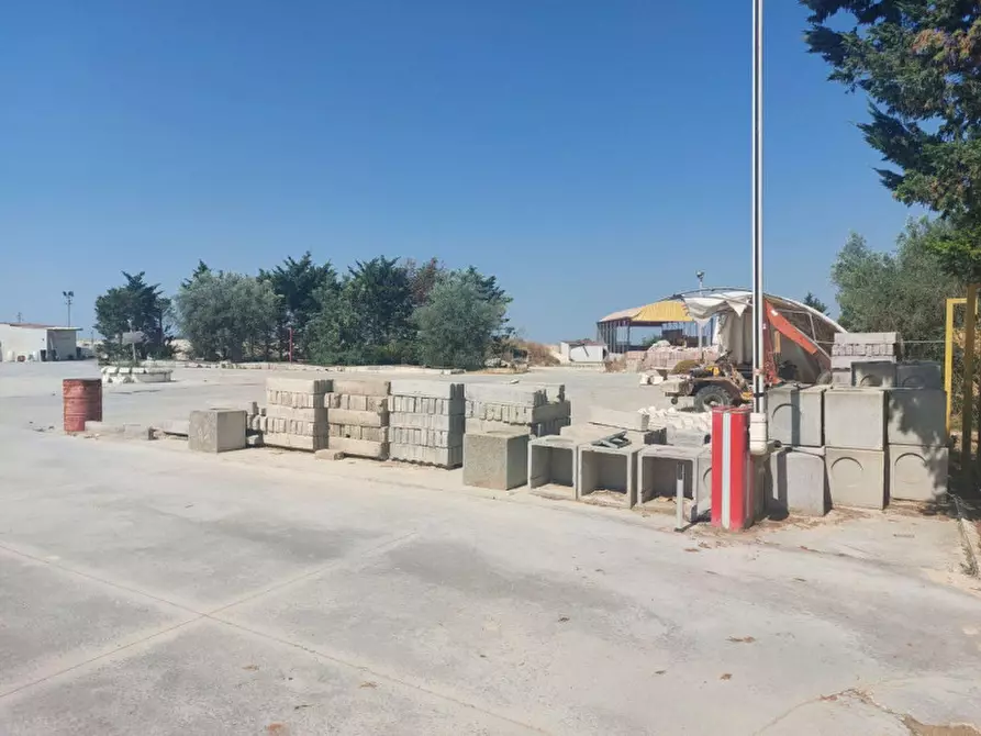 Immagine 1 di Capannone industriale in vendita  in Contrada Piano Torre, 97011 Acate RG, Italia a Acate