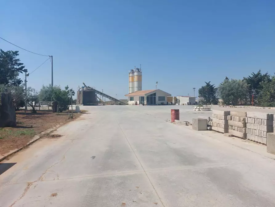 Immagine 7 di Capannone industriale in vendita  in Contrada Piano Torre, 97011 Acate RG, Italia a Acate