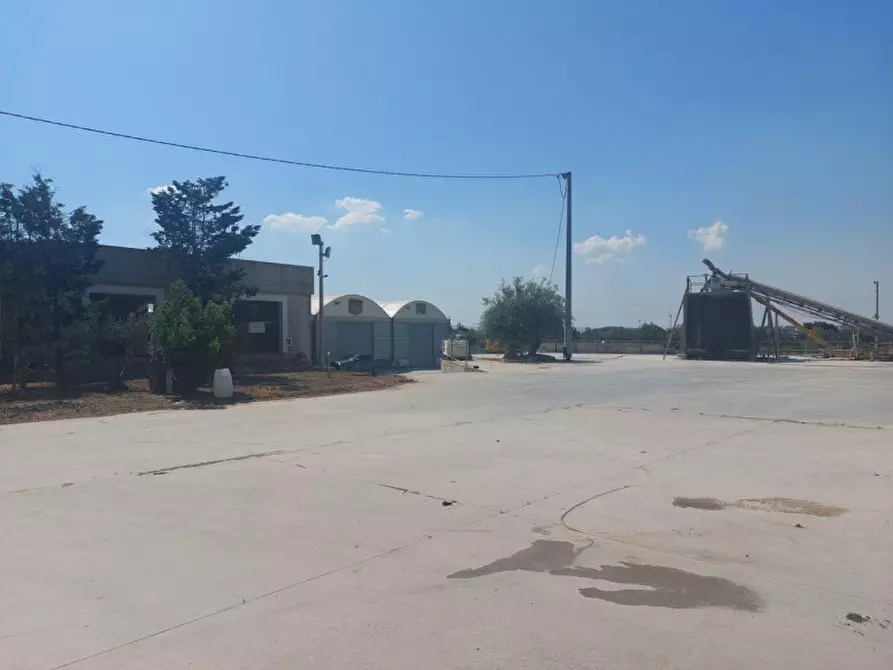 Immagine 10 di Capannone industriale in vendita  in Contrada Piano Torre, 97011 Acate RG, Italia a Acate