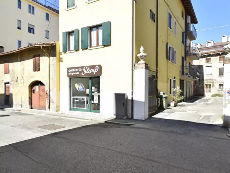 Immagine 1 di Appartamento in vendita  in Via San Valentino 19 a Bussolengo