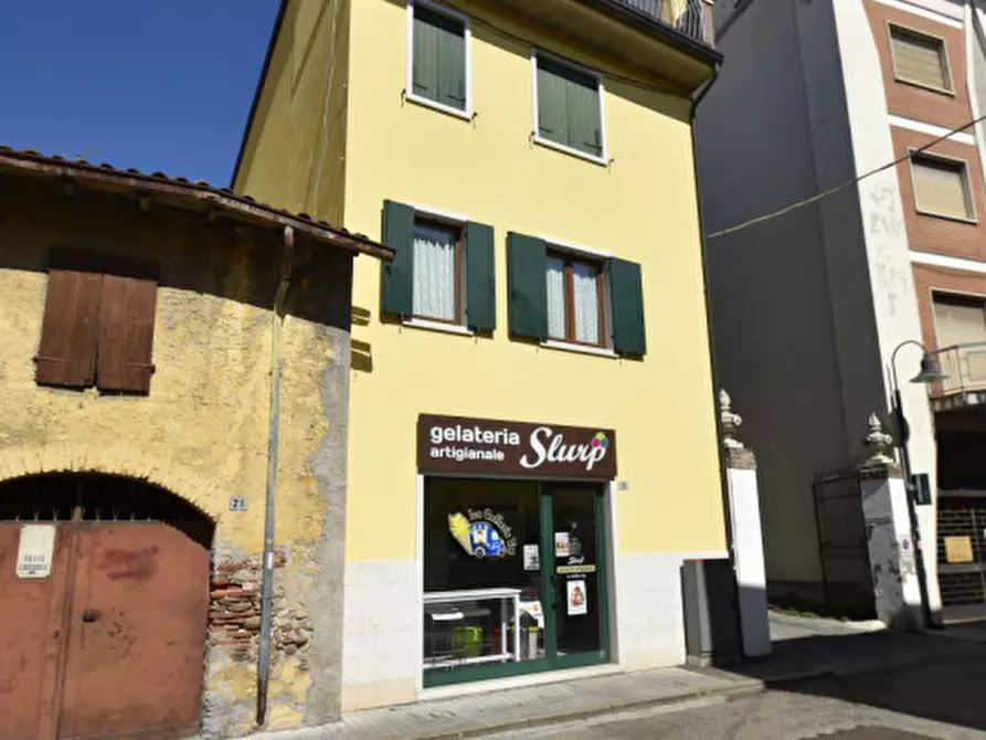 Immagine 3 di Appartamento in vendita  in Via San Valentino 19 a Bussolengo