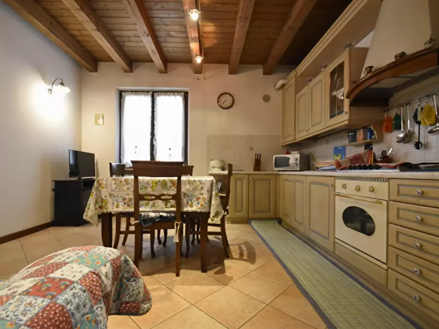 Immagine 8 di Appartamento in vendita  in Via San Valentino 19 a Bussolengo