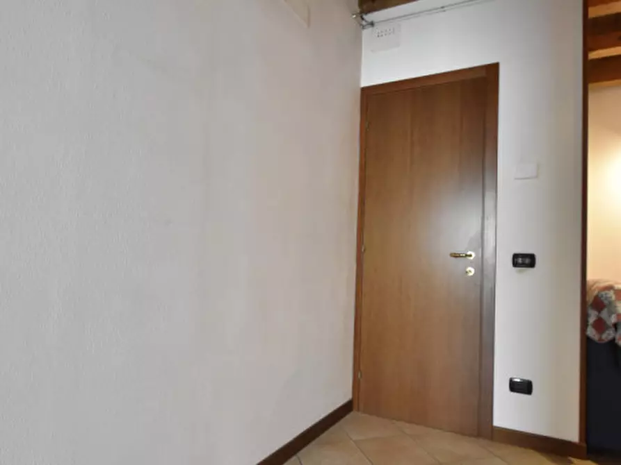 Immagine 9 di Appartamento in vendita  in Via San Valentino 19 a Bussolengo