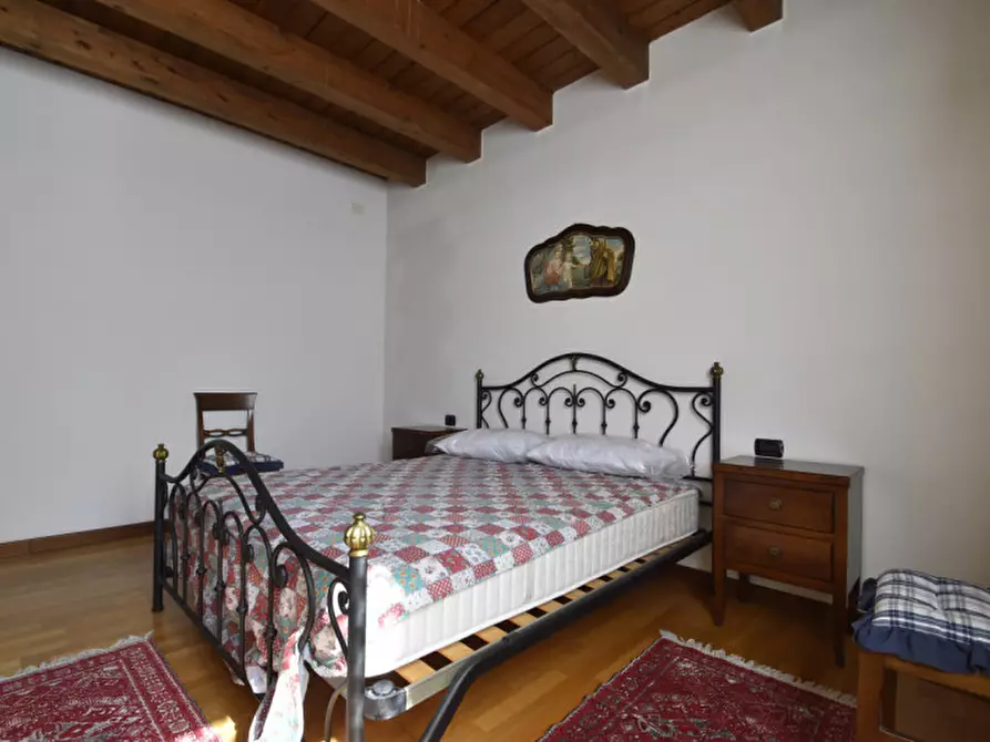 Immagine 15 di Appartamento in vendita  in Via San Valentino 19 a Bussolengo