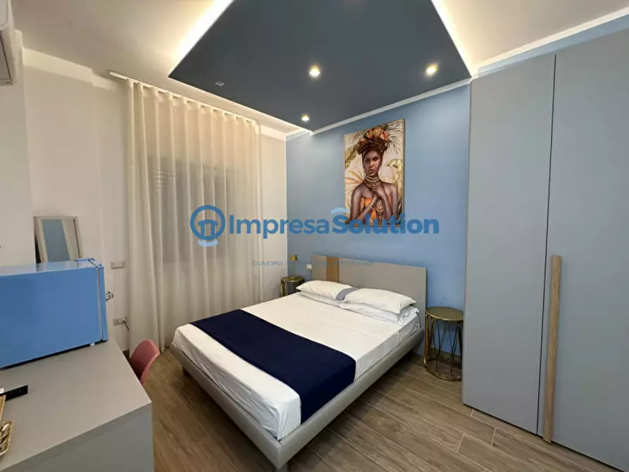 Immagine 1 di Bed & Breakfast in vendita  in Vico Tutti i Santi a Napoli