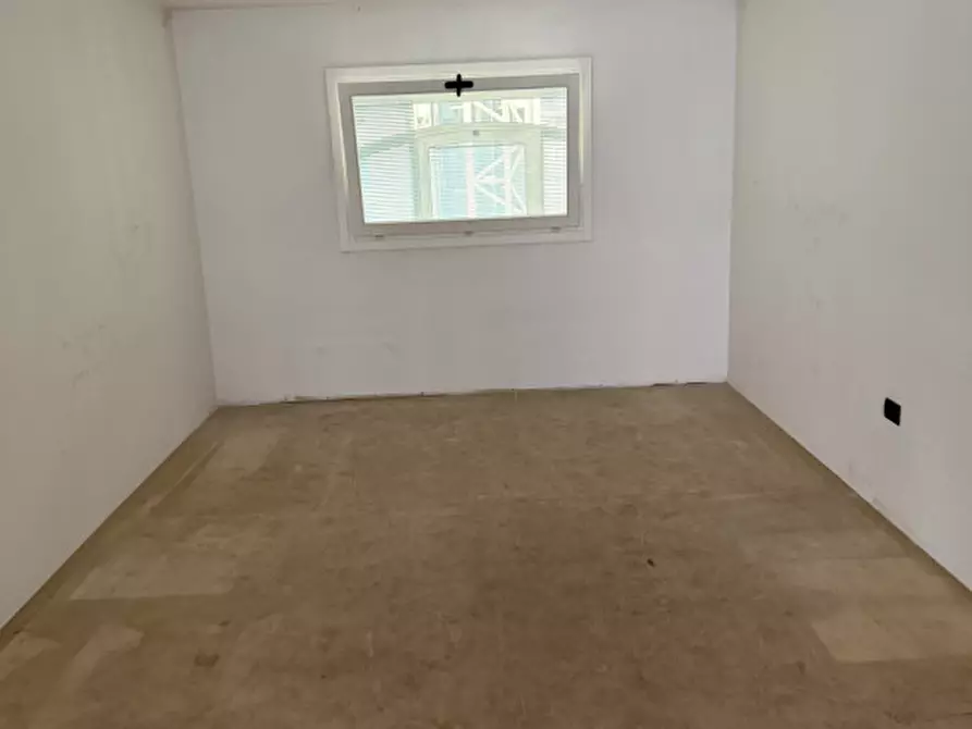 Immagine 9 di Ufficio in vendita  in viale Europa Unita a Castelfranco Veneto