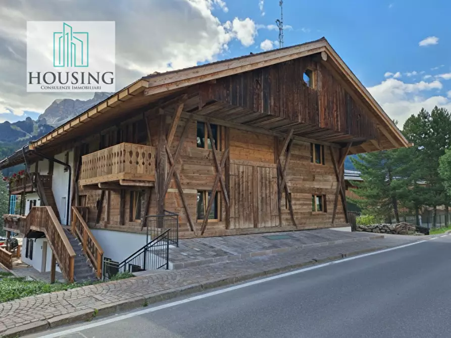 Immagine 27 di Appartamento in vendita  in Via dello Stadio a Cortina D'ampezzo