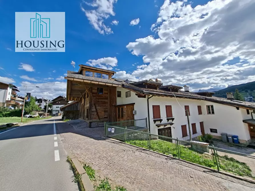 Immagine 28 di Appartamento in vendita  in Via dello Stadio a Cortina D'ampezzo