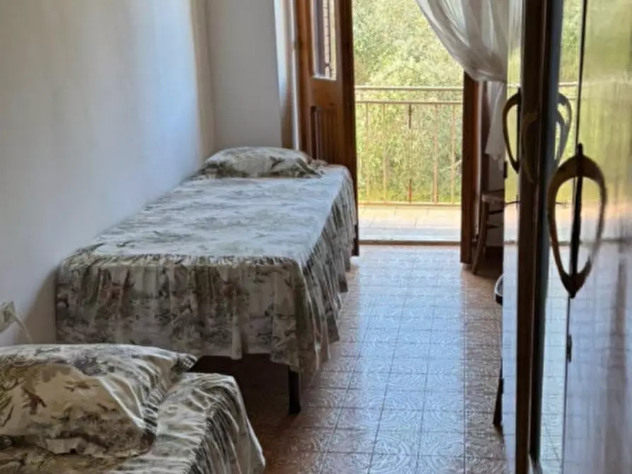Immagine 29 di Palazzo in vendita  in via Giardini, 11 a Pozzomaggiore