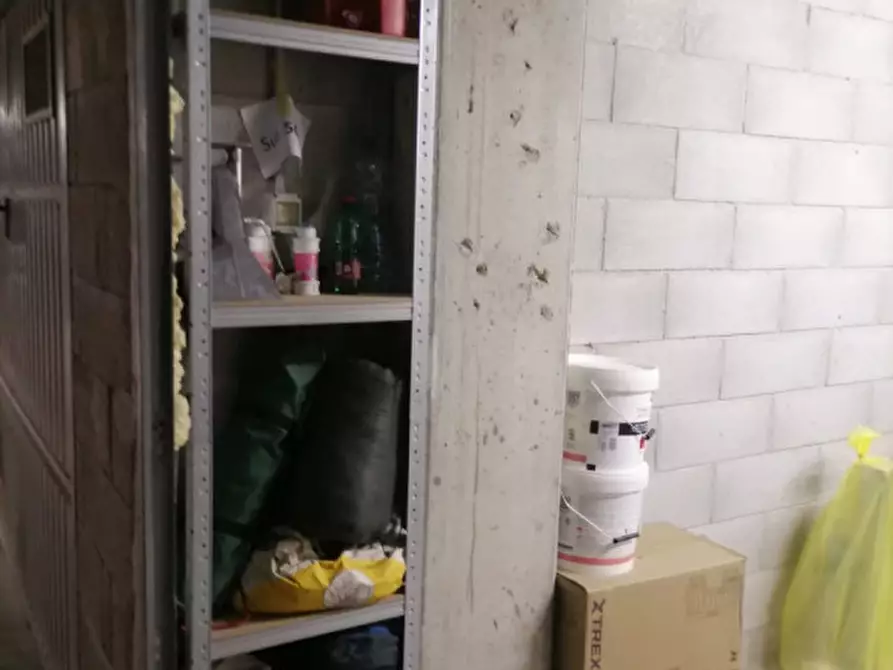 Immagine 4 di Garage in vendita  in Via Giano della Bella a Firenze