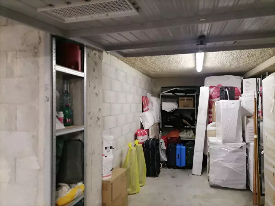 Immagine 5 di Garage in vendita  in Via Giano della Bella a Firenze
