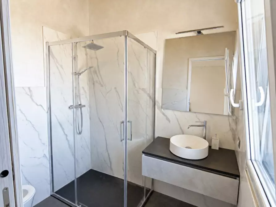 Immagine 10 di Villa in vendita  in via fossa a San Prospero