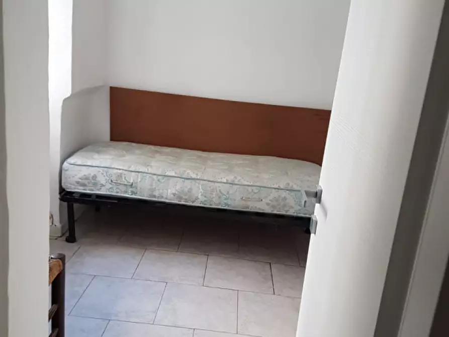 Immagine 8 di Appartamento in affitto  in Vico Sedil capuano 18 a Napoli