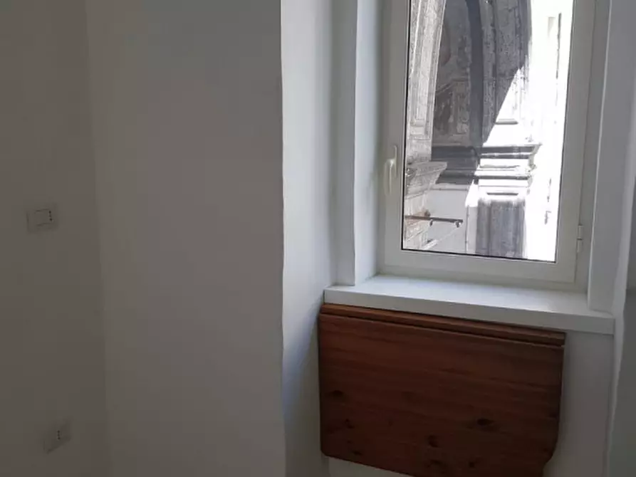 Immagine 13 di Appartamento in affitto  in Vico Sedil capuano 18 a Napoli