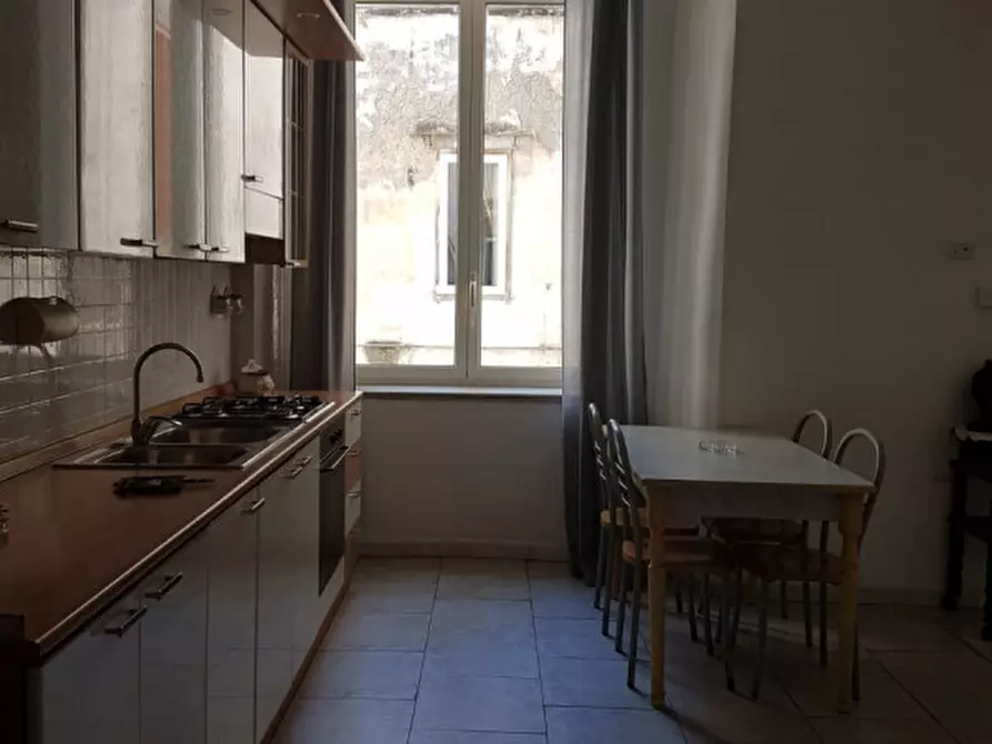 Immagine 21 di Appartamento in affitto  in Vico Sedil capuano 18 a Napoli