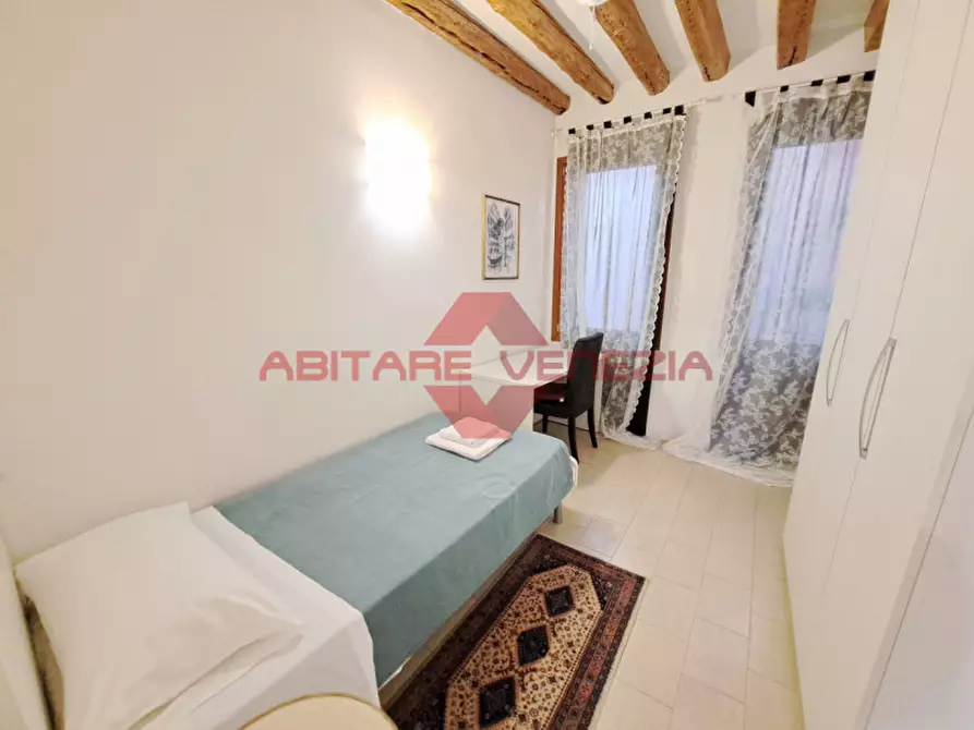 Immagine 4 di Appartamento in vendita  in Frezzeria a Venezia