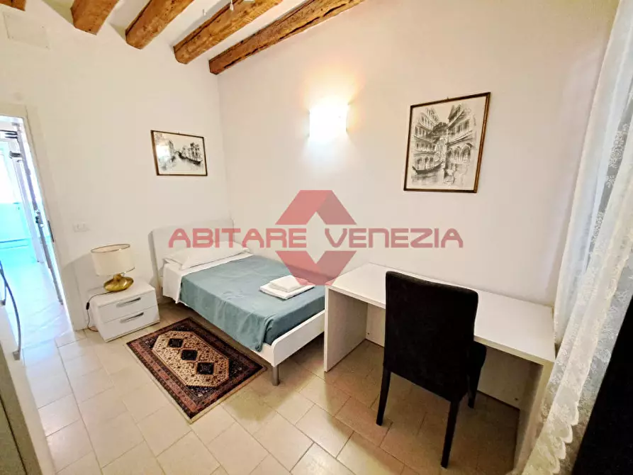 Immagine 6 di Appartamento in vendita  in Frezzeria a Venezia