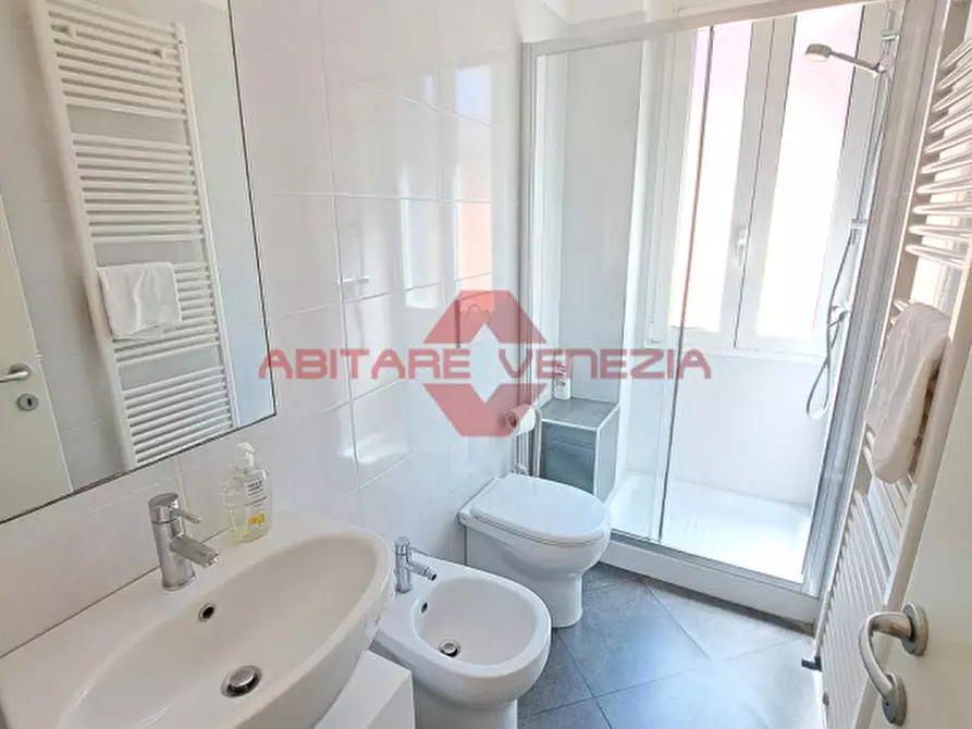 Immagine 8 di Appartamento in vendita  in Frezzeria a Venezia
