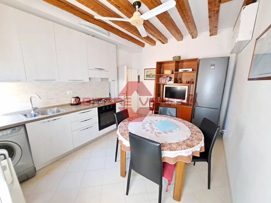 Immagine 12 di Appartamento in vendita  in Frezzeria a Venezia