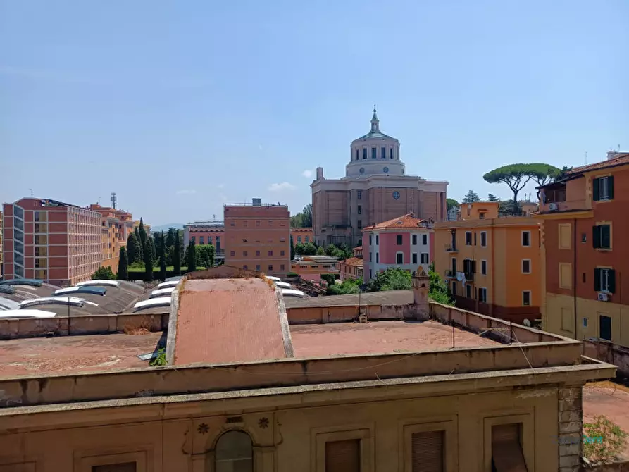 Immagine 20 di Appartamento in affitto  in Viale Leonardo da Vinci, 161 a Roma