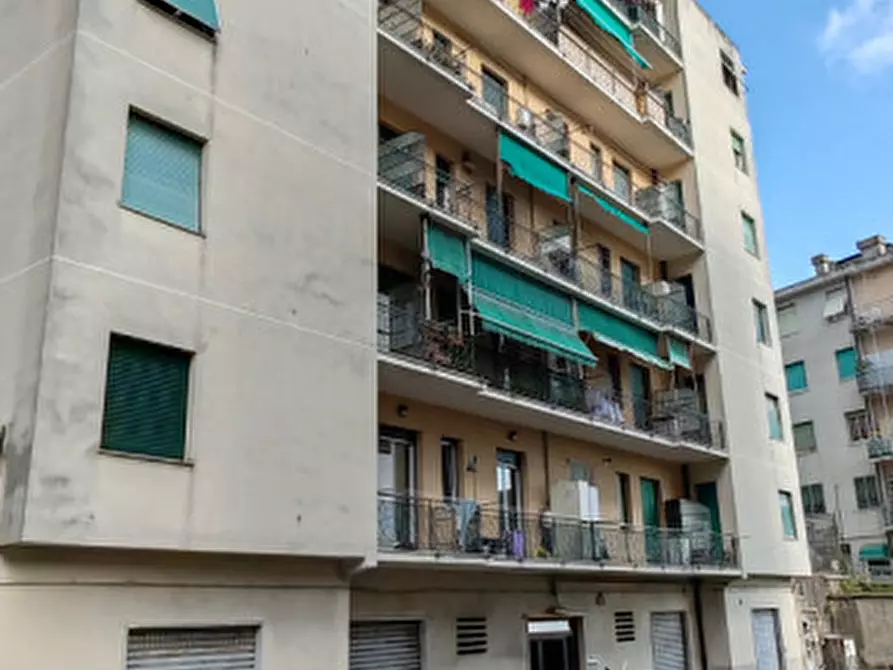 Immagine 4 di Appartamento in vendita  in Via Antonio Cianciullo a Genova