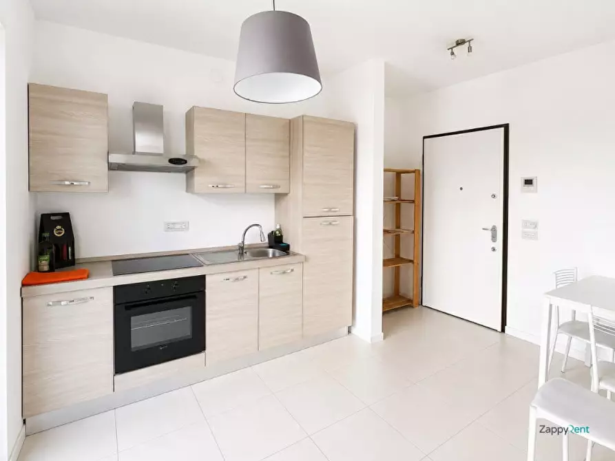 Immagine 2 di Appartamento in affitto  in Via Bruno Cassinari, 18 a Milano