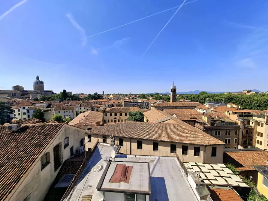 Immagine 15 di Appartamento in vendita  in CORSO MILANO a Padova