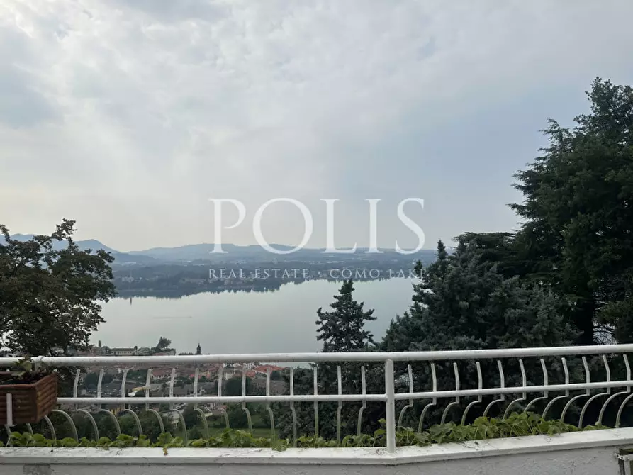 Immagine 14 di Villa in vendita  a Eupilio