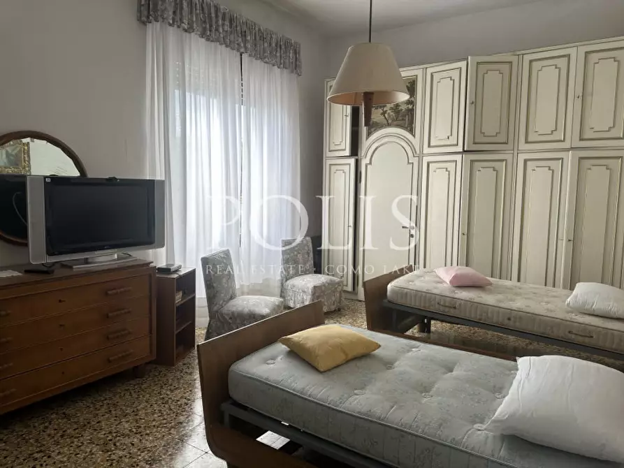 Immagine 41 di Villa in vendita  a Eupilio