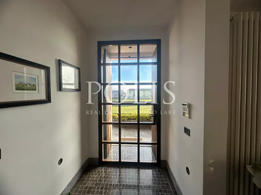 Immagine 14 di Villa in vendita  in VIA PER CARCANO SNC a Albavilla