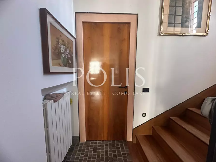 Immagine 22 di Villa in vendita  in VIA PER CARCANO SNC a Albavilla