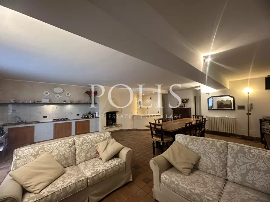 Immagine 47 di Villa in vendita  in VIA PER CARCANO SNC a Albavilla