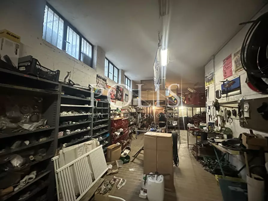 Immagine 53 di Villa in vendita  in VIA PER CARCANO SNC a Albavilla
