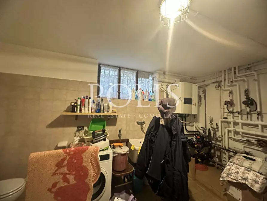 Immagine 55 di Villa in vendita  in VIA PER CARCANO SNC a Albavilla